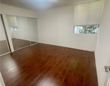 18620 Hatteras St, #102 - Photo Thumbnail 7