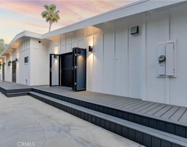 5137 Campo Rd - Photo Thumbnail 22