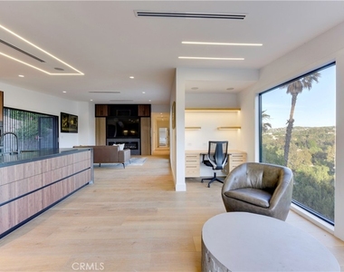 5137 Campo Rd - Photo Thumbnail 26