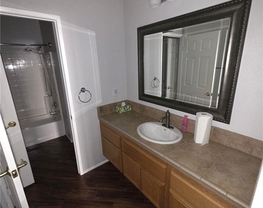 3443 Fairgreen - Photo Thumbnail 24