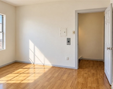 122 1/4 S Westmoreland Ave - Photo Thumbnail 11