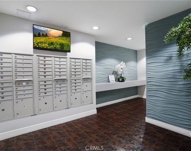 12837 Moorpark Street - Photo Thumbnail 37
