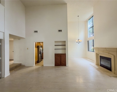5987 Peacock Ridge - Photo Thumbnail 5