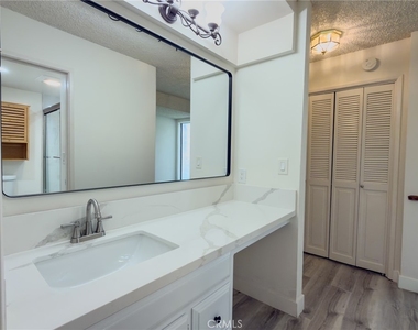 5987 Peacock Ridge - Photo Thumbnail 19