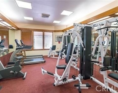 2563 Plaza Del Amo - Photo Thumbnail 8