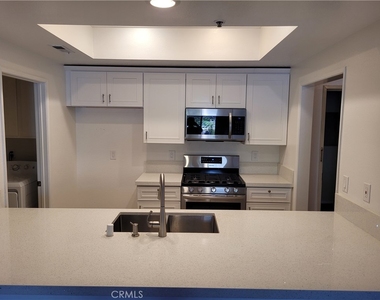 2563 Plaza Del Amo - Photo Thumbnail 1