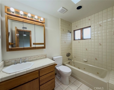 2045 W 230th - Photo Thumbnail 15