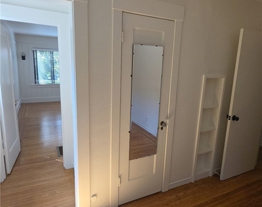 2629 Piedmont Avenue - Photo Thumbnail 3