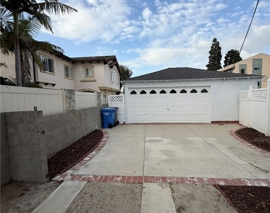 2419 Marshallfield Lane - Photo Thumbnail 1