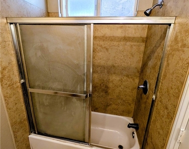 1764 Freeman Avenue - Photo Thumbnail 13
