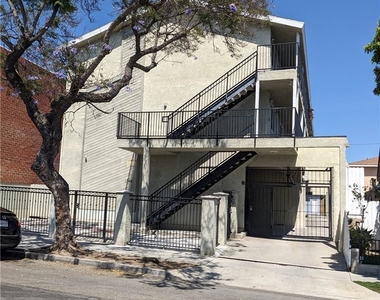 1764 Freeman Avenue - Photo Thumbnail 16