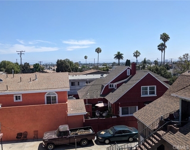 1764 Freeman Avenue - Photo Thumbnail 15