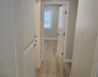 6162 Ludlow - Photo Thumbnail 18