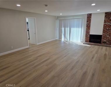 6162 Ludlow - Photo Thumbnail 10
