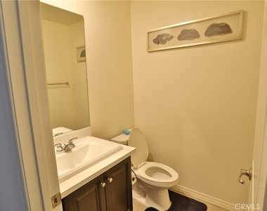 3144 E Yellowstone - Photo Thumbnail 18