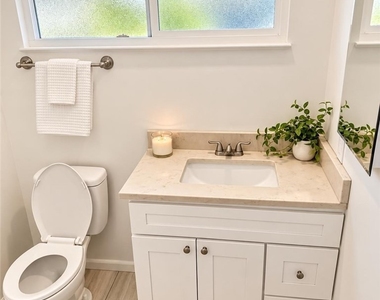 1638 W Alomar - Photo Thumbnail 12