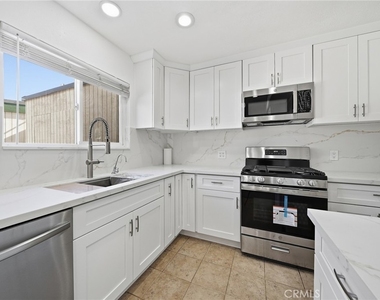 8141 Firth - Photo Thumbnail 14