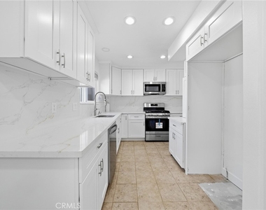 8141 Firth - Photo Thumbnail 12