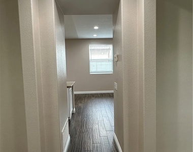 8296 E Loftwood - Photo Thumbnail 6