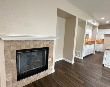 8296 E Loftwood - Photo Thumbnail 2