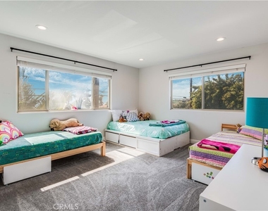 3663 Almeria Street - Photo Thumbnail 24