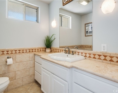 3663 Almeria Street - Photo Thumbnail 26