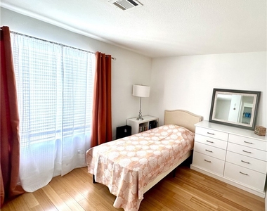 120 Rue Monet - Photo Thumbnail 7