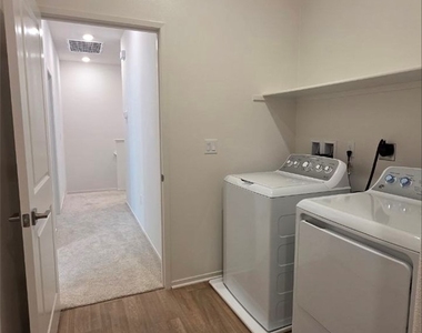 16195 Plumeria Lane - Photo Thumbnail 28