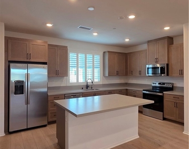 16195 Plumeria Lane - Photo Thumbnail 9