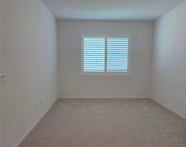 16195 Plumeria Lane - Photo Thumbnail 6