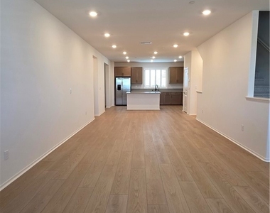 16195 Plumeria Lane - Photo Thumbnail 15