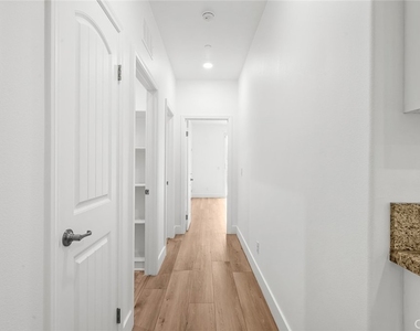 3694 S Grower Avenue - Photo Thumbnail 22