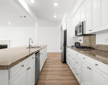 3694 S Grower Avenue - Photo Thumbnail 10
