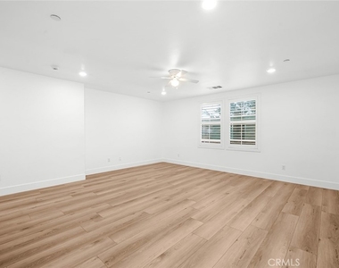 3694 S Grower Avenue - Photo Thumbnail 39