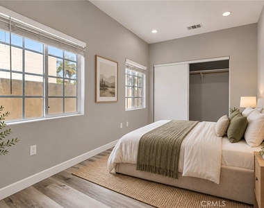1420 S Euclid Ave - Photo Thumbnail 12
