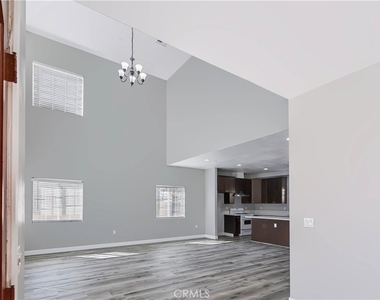 1420 S Euclid Ave - Photo Thumbnail 14