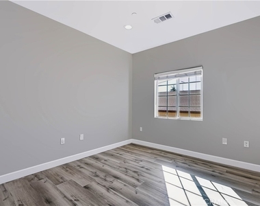1420 S Euclid Ave - Photo Thumbnail 34