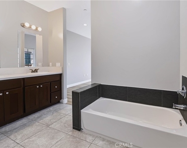 1420 S Euclid Ave - Photo Thumbnail 50