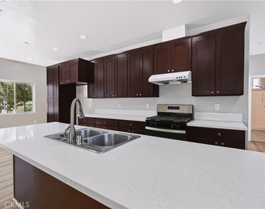 1420 S Euclid Ave - Photo Thumbnail 21