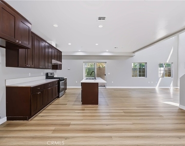 1420 S Euclid Ave - Photo Thumbnail 22