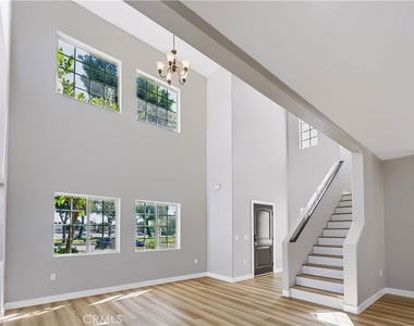 1420 S Euclid Ave - Photo Thumbnail 15