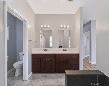 1420 S Euclid Ave - Photo Thumbnail 47