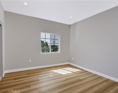 1420 S Euclid Ave - Photo Thumbnail 33