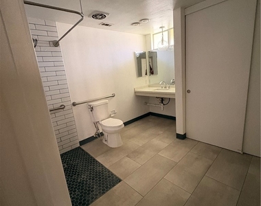 967 W 13th - Photo Thumbnail 10