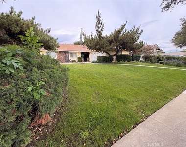 967 W 13th - Photo Thumbnail 36