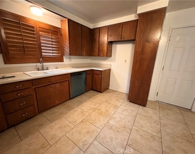 967 W 13th - Photo Thumbnail 28
