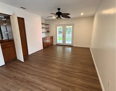 967 W 13th - Photo Thumbnail 26