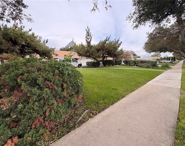 967 W 13th - Photo Thumbnail 31