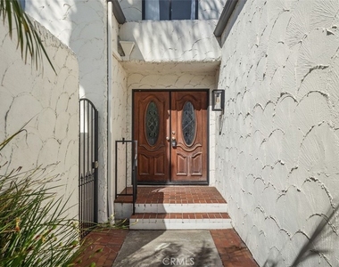 109 Avenida Mesita - Photo Thumbnail 1