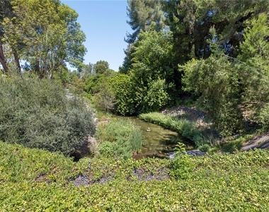 890 B Ronda Sevilla - Photo Thumbnail 21